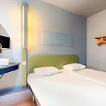 Ibis Budget Lyon Отель Вийёрбан