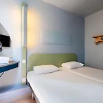 Ibis Budget Lyon Отель Вийёрбан